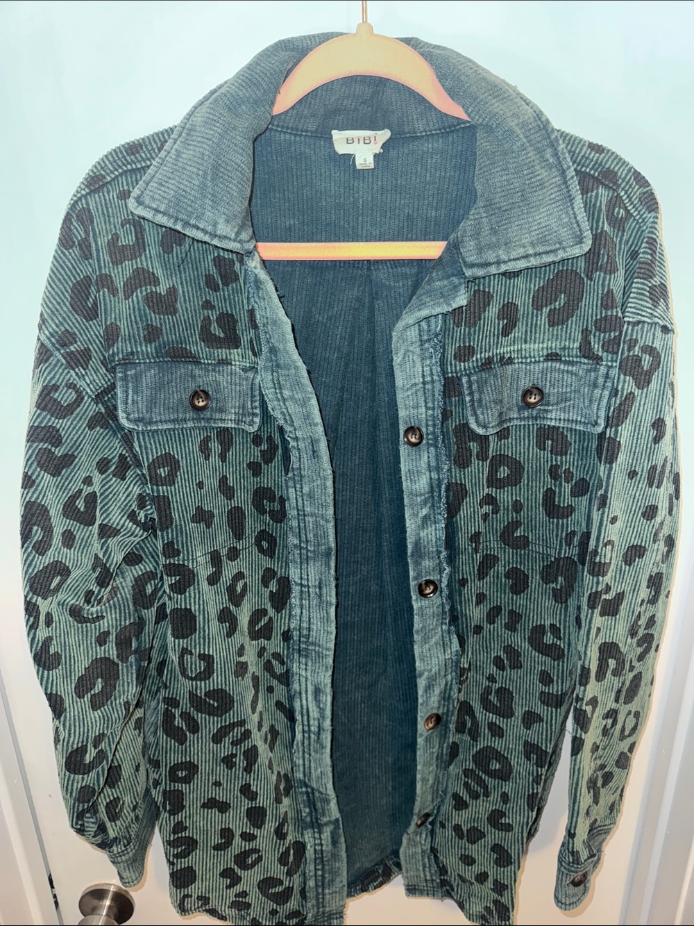 NWOT BiBi Green Corduroy Leopard Print Shacket